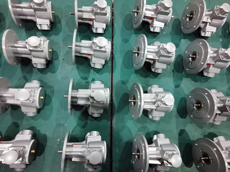 迈诺德活塞式气动马达的选型指南